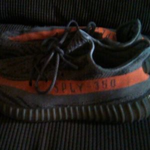 Adidas yeezys size 11